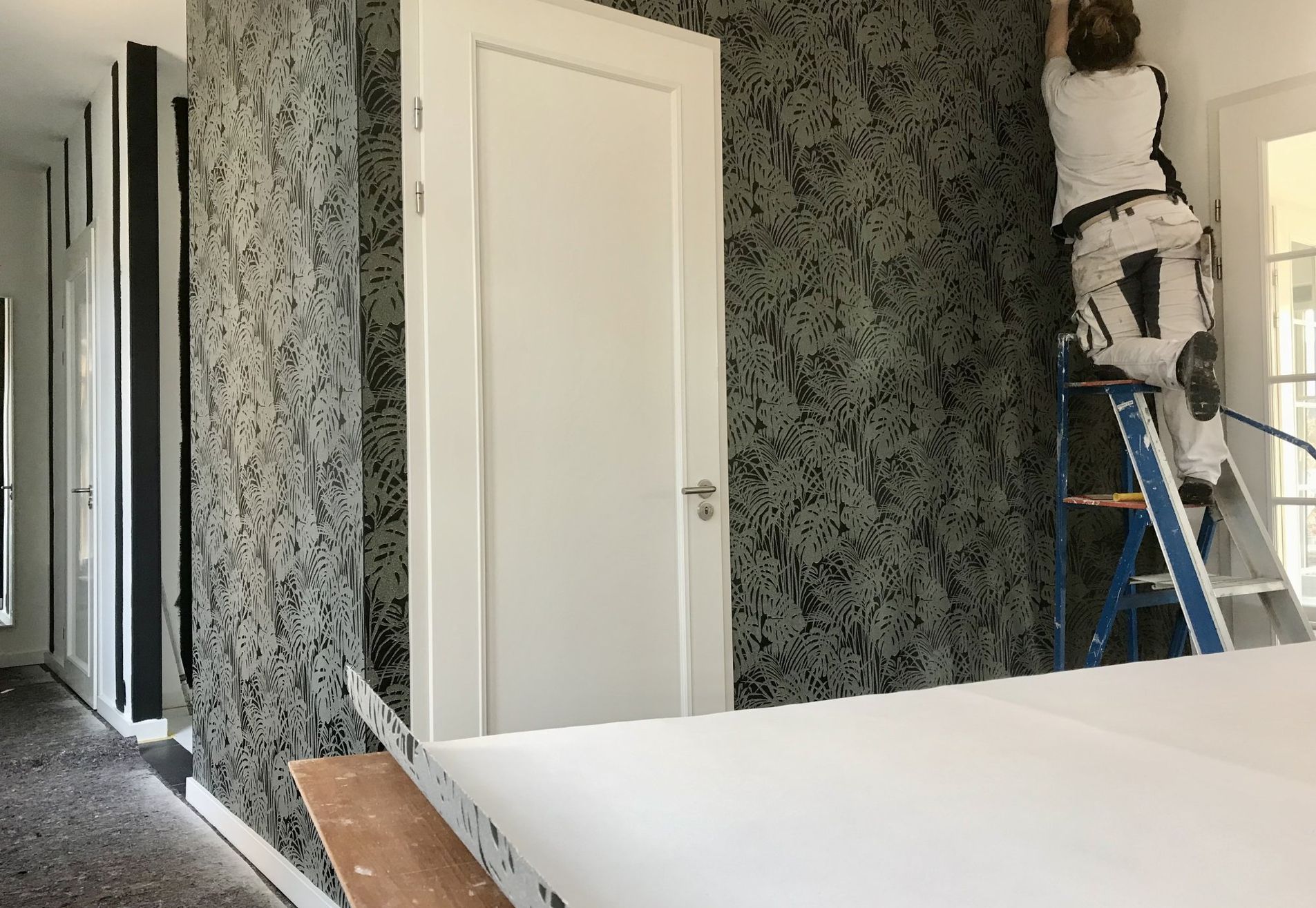 Vliesbehang, behang en fotobehang – Vakkundig door ons team